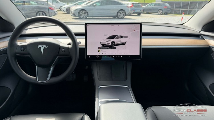 Tesla Model 3 Standard Range
