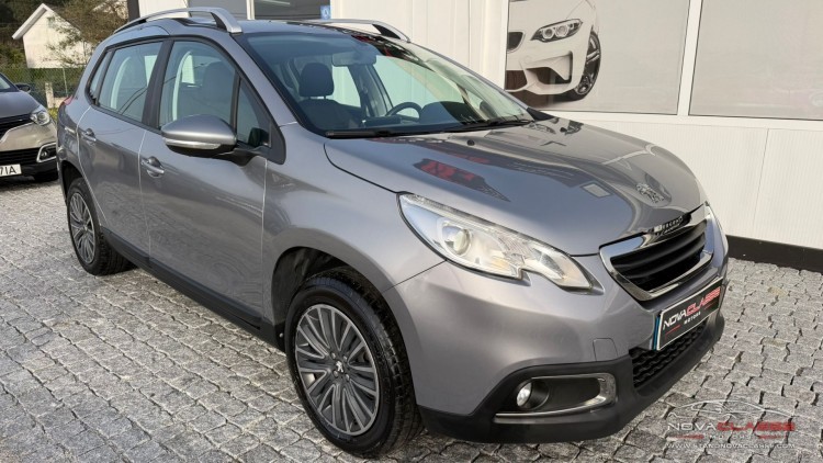 Peugeot 2008 1.2i Active