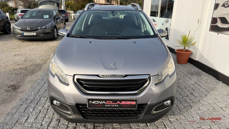 Peugeot 2008 1.2i Active