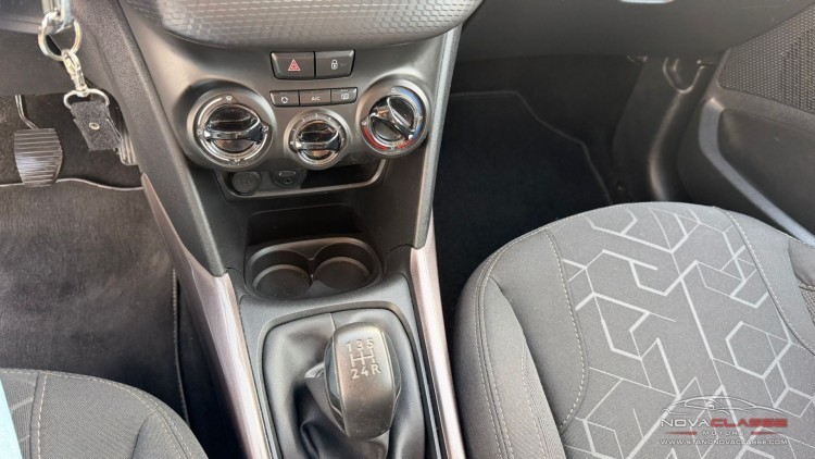 Peugeot 2008 1.2i Active