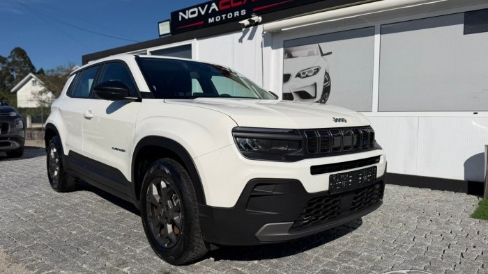 Jeep AVENGER 54 kWh Longitude - El&eacute;trico