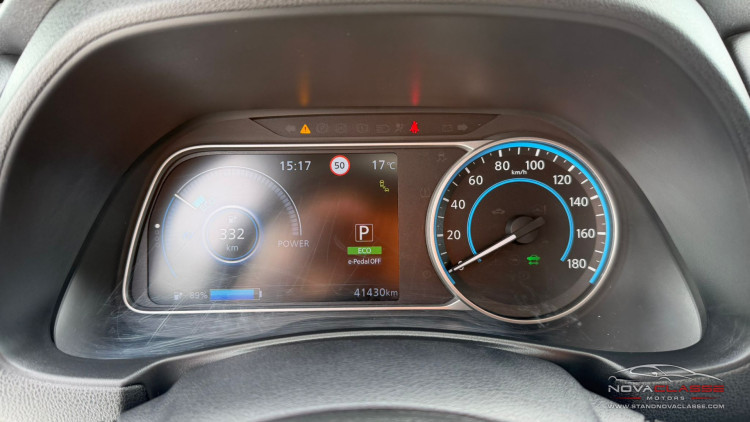 Nissan Leaf 62 kWh Business