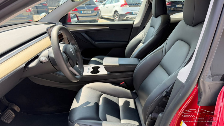 Tesla Model Y RWD