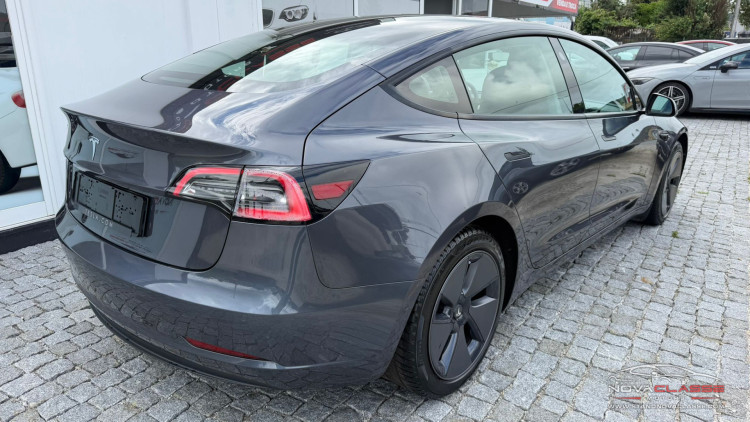 Tesla Model 3 Standard Range Plus