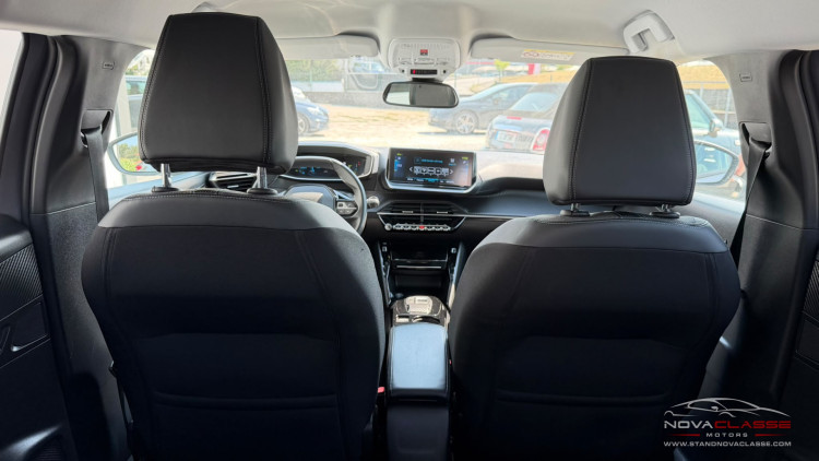 Peugeot e-2008 EV Allure Pack 50 kWh
