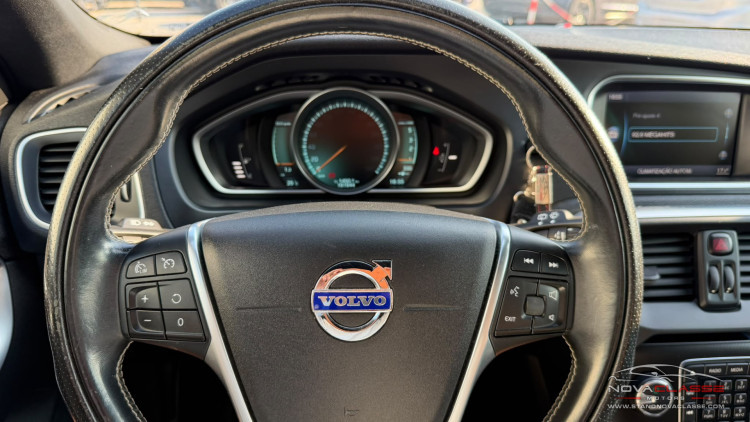 Volvo V40 D2 R Design
