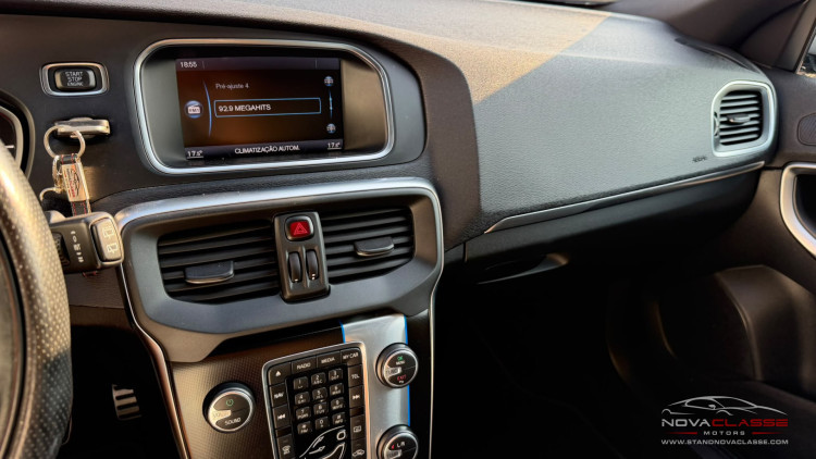 Volvo V40 D2 R Design