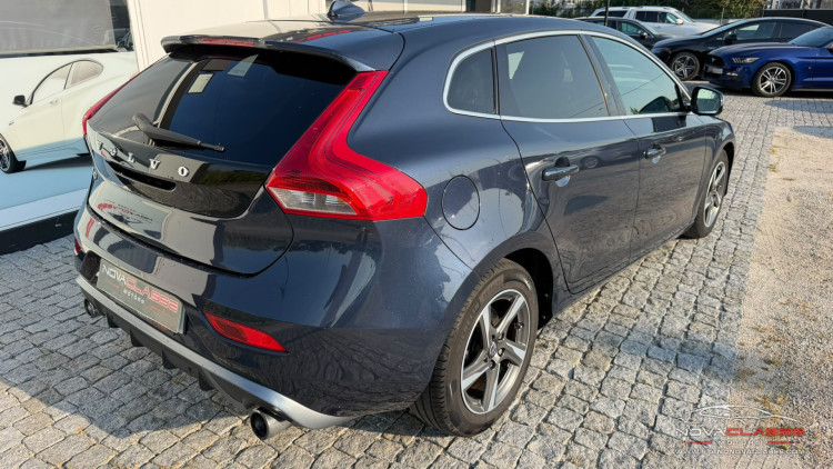 Volvo V40 D2 R Design