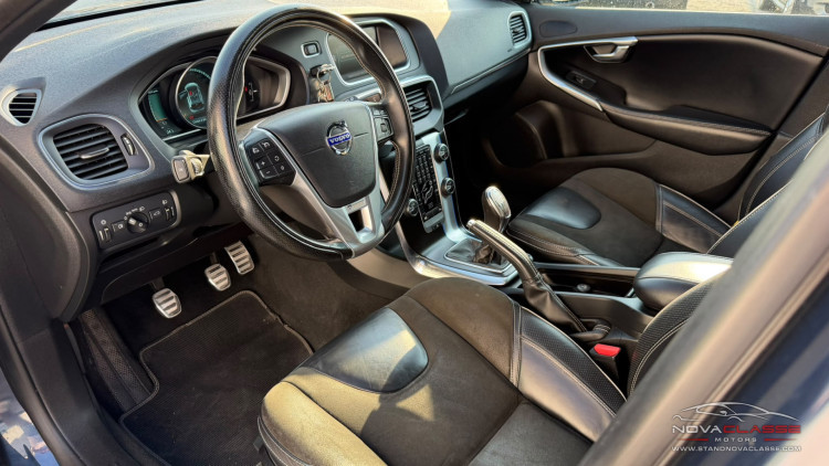 Volvo V40 D2 R Design