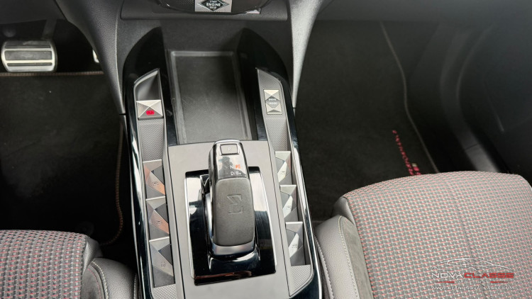 DS DS3 Crossback E-Tense Performance Line