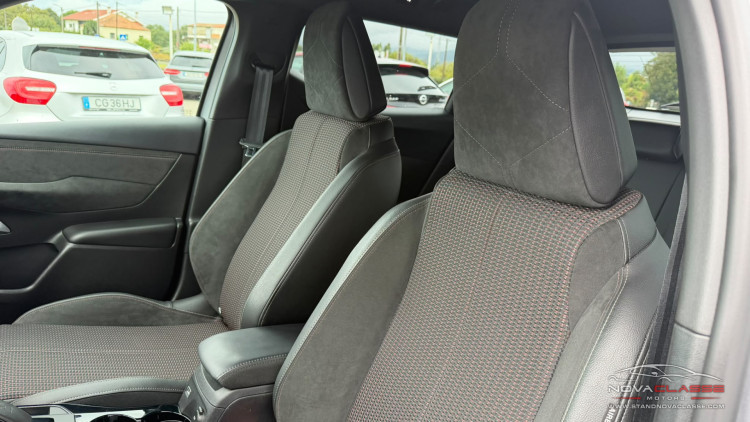 DS DS3 Crossback E-Tense Performance Line