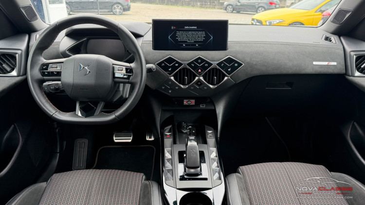 DS DS3 Crossback E-Tense Performance Line