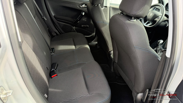 Peugeot 208 PureTech Style