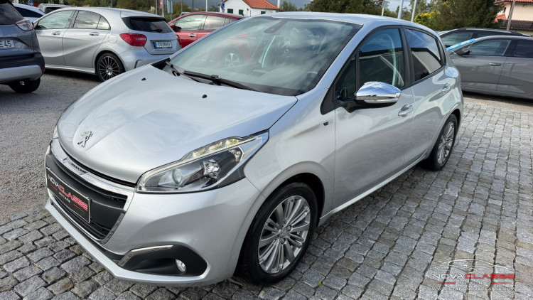 Peugeot 208 PureTech Style