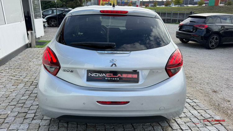 Peugeot 208 PureTech Style