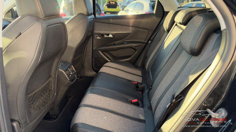 Peugeot 3008 1.6 BlueHDi Allure