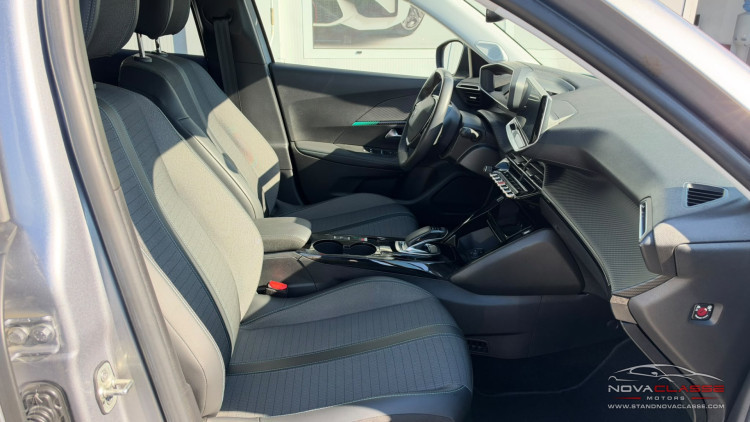 Peugeot e-2008 50 kWh Allure Pack
