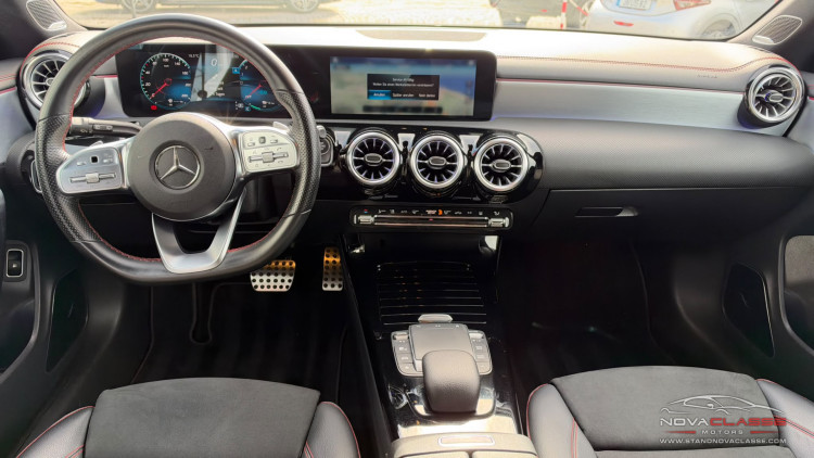 Mercedes-Benz Classe CLA 250 Shooting Brake AMG Line - H&iacute;brido